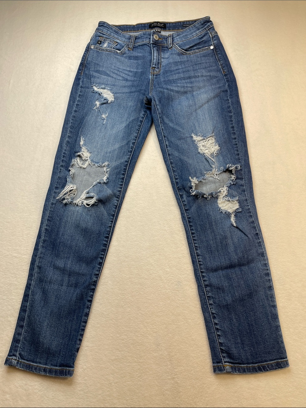 Judy Blue Distressed Medium Blue Boyfriend Jeans WOMENS SIZE 9/29 JR
